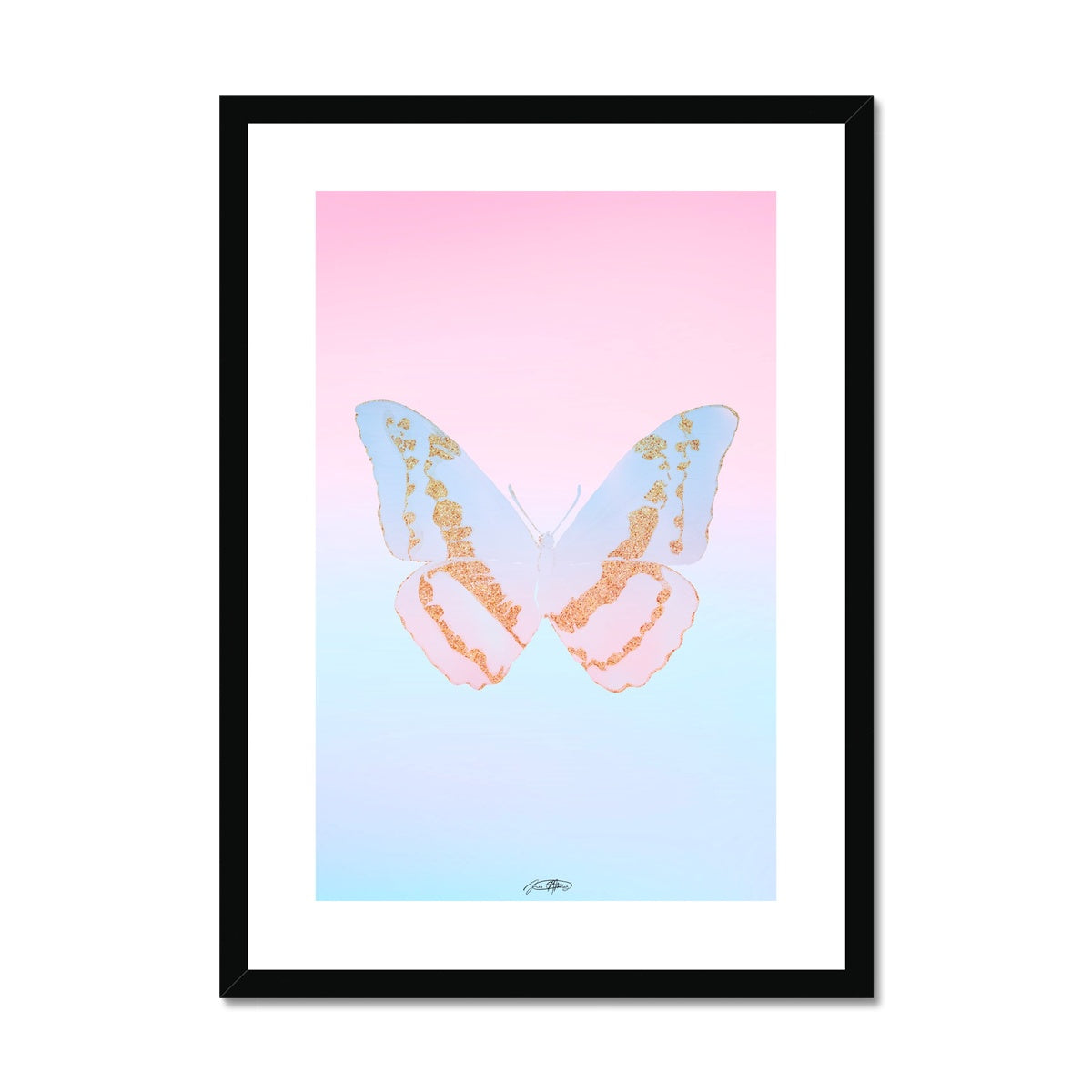 © les muses / Psyches is a collection of butterfly art prints featuring original illustrations of butterflies in an array with aura, gradient and glitter colors. The collection was inspired from the formal greek word psyche, thought to be the soul of the dead, and is comprised of over a hundred dreamy danish pastel butterfly posters, with silver and gold foil options. 