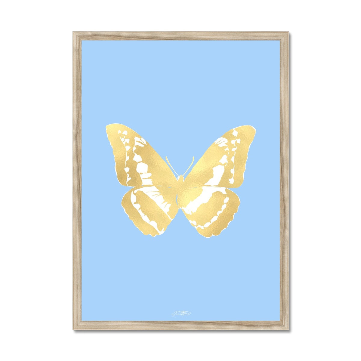 © les muses / Psyches is a collection of butterfly art prints featuring original illustrations of butterflies in an array with aura, gradient and glitter colors. The collection was inspired from the formal greek word psyche, thought to be the soul of the dead, and is comprised of over a hundred dreamy danish pastel butterfly posters, with silver and gold foil options. 