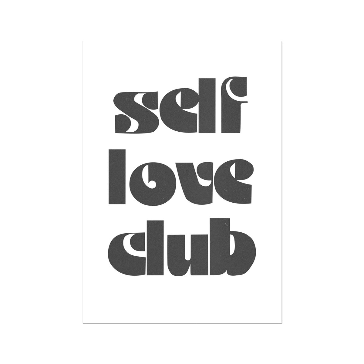 © les muses / Cool vintage typography art prints drawing from 90s grunge, girly Y2K and groovy 70s aesthetics. Retro style wall art and funky posters for trendy apartment or dorm decor with a killer aesthetic.